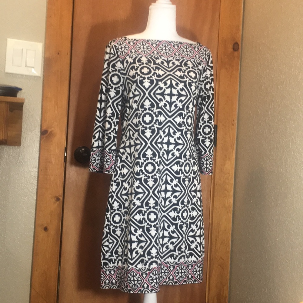 White House/Black Market Sheath dress